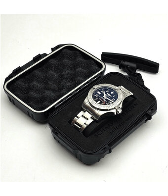 Breitling Avenger Seawolf 45 steel automatic black