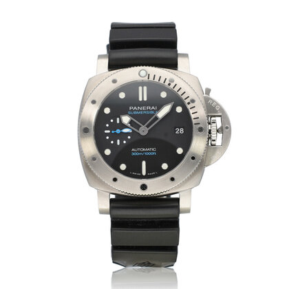 Submersible 42 steel black rubber 2023 box + papers