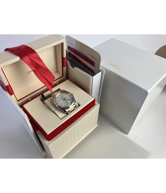 Omega Seamaster Aqua Terra 150M 38 steel - rose gold diamond NEW / UNWORN 2025 box + papers