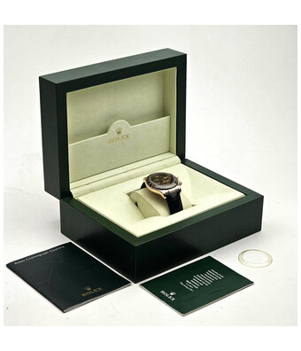 Rolex Daytona  40 rose gold choco / brown 2010 + box | NEW ROLEX STRAP
