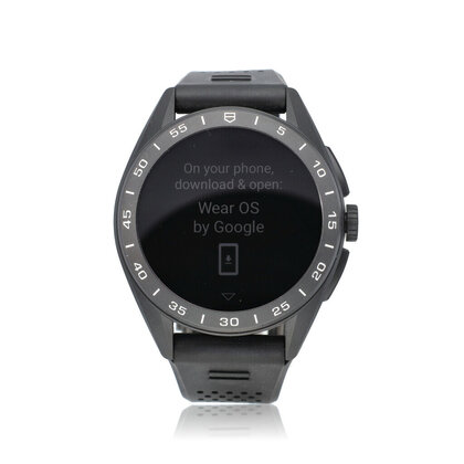 Connected Calibre E4 45 ceramic rubber OLED Qualcomm smartwatch box + papers