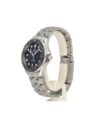 Omega Seamaster Diver 300M Co-Axial Chronometer 41 steel black 2019 B+P