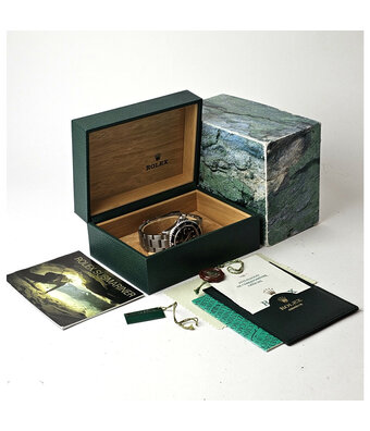 Rolex Submariner Date 40 steel black - collectors set NOS / UNWORN / STICKERS K-serial 2001 B+P