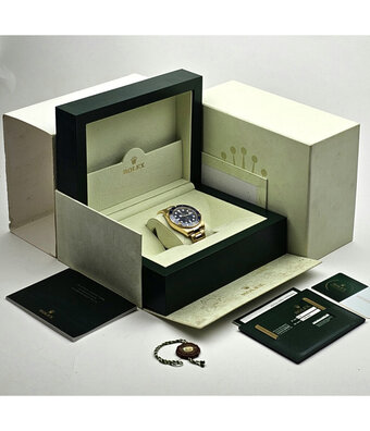 Rolex Submariner Date 40 yellow gold blue - bluesy ceramic Oyster 2015 B+P | NEW ROLEX SERVICE