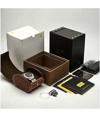 Breitling Avenger GMT 43 steel black dial 2019 B+P | NEW BREITLING SERVICE