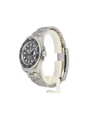 Rolex Submariner Date 40 steel black ceramic 2019 box + papers