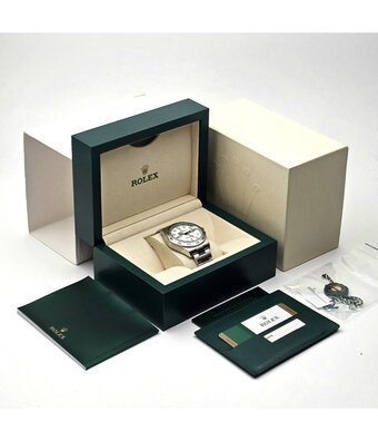 Rolex Explorer II  42 steel white - polar - orange 2017 box + papers