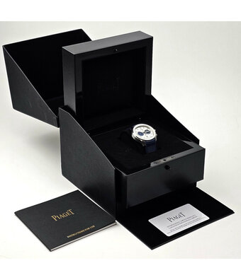 Piaget Polo  42 steel silver blue rubber | OPEN DATE | box + papers