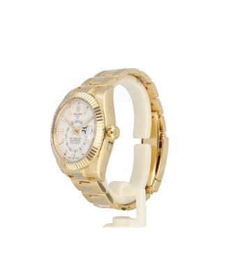Rolex Sky-Dweller  42 yellow gold - white Oyster 2021 box + papers