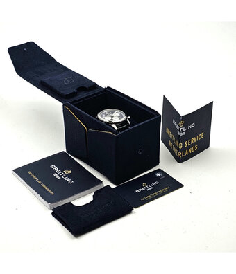 Breitling Navitimer 8 Chronograph 43 steel blue 2021 box + papers