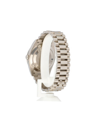 Rolex Day-Date 40 white gold black diamond dial factory diamond bezel President 2021 box + paper