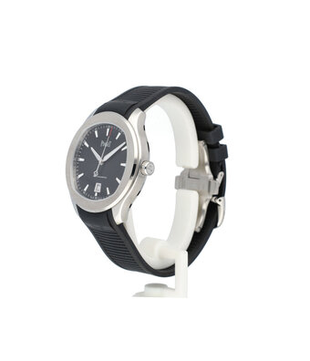 Piaget Polo Date 42 steel black rubber 2023 box + papers