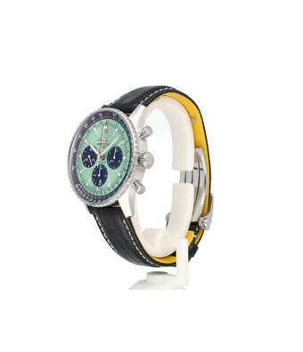 Breitling Navitimer B01 Chronograph 43 steel green 2023 B+P | NEW BREITLING SERVICE