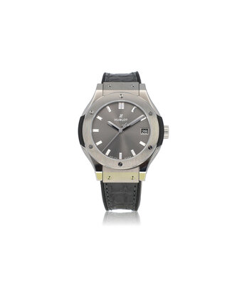 Hublot Classic Fusion Titanium 33 titanium grey box rubber / leather 2023 box + e-warranty