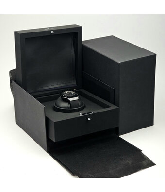 Hublot Classic Fusion Black Magic Chronograph 42 2022 box + papers