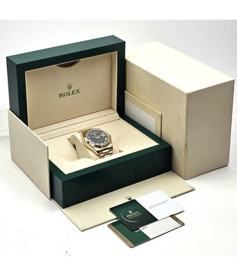 Rolex Day-Date II 41 yellow gold black President 2014 B+P | NEW ROLEX SERVICE
