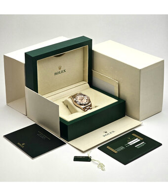 Rolex Day-Date II 41 rose gold concentric roman President 2010 box + papers