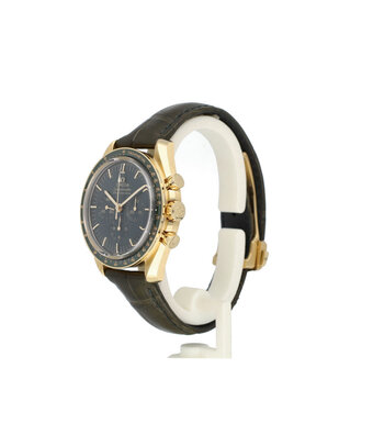 Omega Speedmaster Moonwatch Professional 42 yellow gold green 2025 box + papers