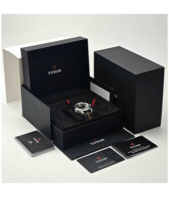 Tudor Ranger  39 steel black domed canvas 2024 box + papers
