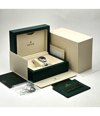 Rolex Oyster Perpetual 31 steel black domed Oyster 2021 box + papers