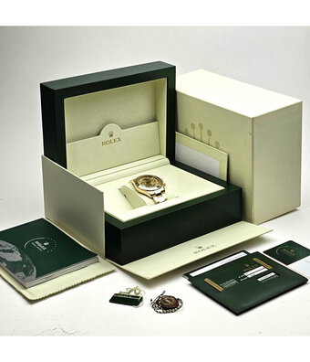 Rolex Daytona  40 NEW ROLEX SERVICE - 2011 B+P | yellow gold champagne