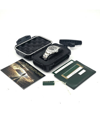 Rolex Explorer II  40 steel black RRR - rehaut cal. 3186 V-serial 2010 + papers
