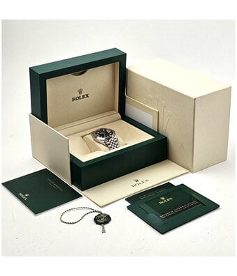 Rolex Datejust 41 steel black index domed Jubilee 2023 box + papers
