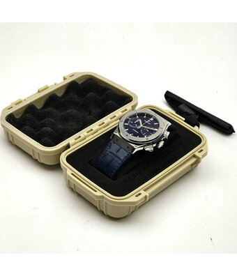 Hublot Classic Fusion Titanium Blue Chronograph 45 2016 + papers | NEW HUBLOT STRAP