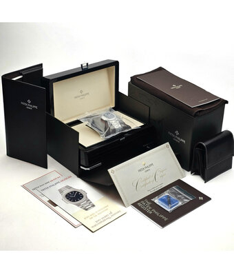 Patek Philippe Nautilus Moonphase Power Reserve 40 NEW PATEK SERVICE - 2016 B+P | steel blue