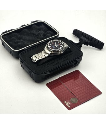 Omega Seamaster Planet Ocean 45 steel black - orange helium escape valve