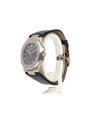 Patek Philippe Nautilus  40 2008 box + papers | white gold grey / slate