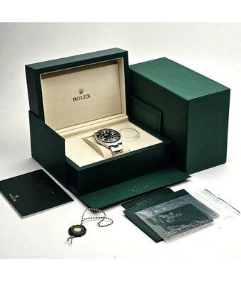 Rolex Submariner Date 41 - unworn 2025 box + papers | steel ceramic - black Oyster