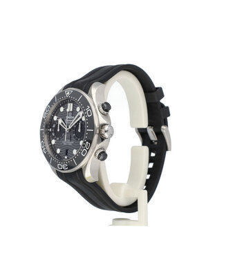 Omega Seamaster Diver 300M Co-Axial Master Chronometer 44 2023 box + papers | steel black