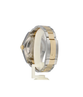 Rolex Sky-Dweller  42 NEW ROLEX SERVICE - 2023 B+P | steel - yellow gold black Oyster