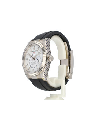 Rolex Sky-Dweller  42 - 2023 box + papers | white gold silver rubber - Oysterflex