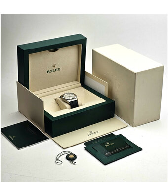 Rolex Sky-Dweller  42 - 2023 box + papers | white gold silver rubber - Oysterflex