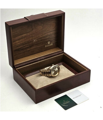 Rolex Day-Date 36 NEW ROLEX SERVICE - 1978 | yellow gold pie pan President + box