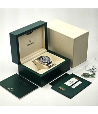 Rolex GMT-Master II 40 2016 box + papers | steel Batman Oyster