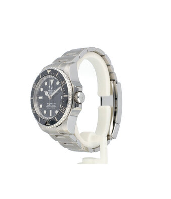 Rolex Sea-Dweller  44 steel black Oyster 2020 box + papers