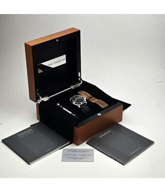 Panerai Luminor Marina  2012 box + papers | steel black rubber strap
