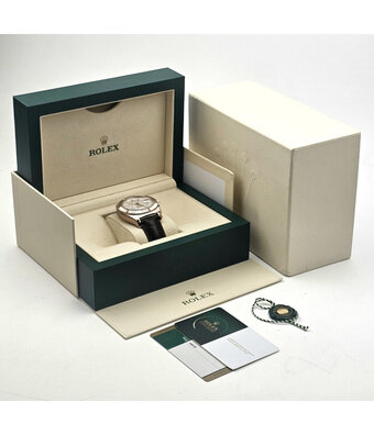 Rolex Sky-Dweller  42 rose gold white 2019 B+P | NEW ROLEX SERVICE INCL. STRAP