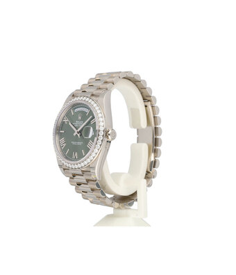Rolex Day-Date 40 white gold - green - money dial factory diamond 2025 box + papers
