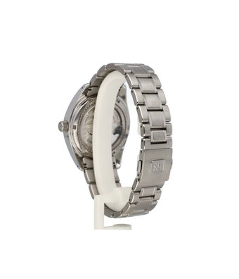 Heritage Snowflake 41 - 2024 box + papers | titanium white snowflake