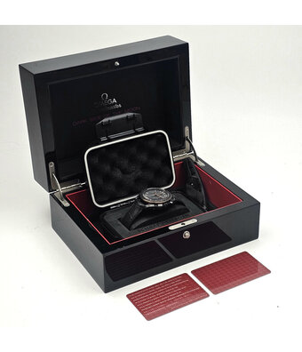 Omega Speedmaster Dark side of the Moon 44 OPEN DATE box + papers | ceramic black