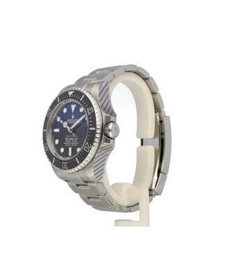 Rolex Sea-Dweller Deepsea  44 - 2024 box + papers | steel deep blue / d-blue / Cameron