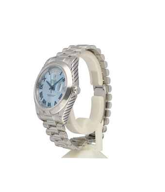 Rolex Day-Date II 41 NEW ROLEX SERVICE 2008 B+P | platinum president ice blue