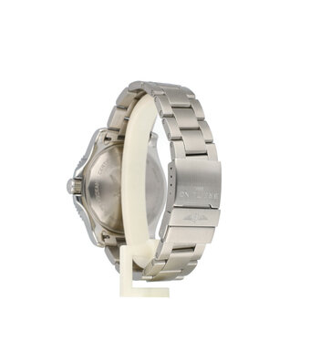 Breitling Superocean Automatic 44 steel blue 2019 B+P | NEW BREITLING SERVICE