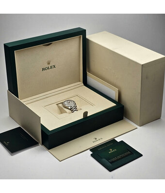 Rolex Day-Date 40 white gold meteorite factory diamond - baguette 2025 box + papers