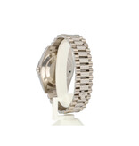 Rolex Day-Date 40 white gold - green - money dial factory diamond 2025 box + papers