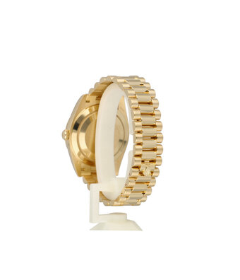 Rolex Day-Date 40 2020 box + papers | yellow gold champagne Roman President